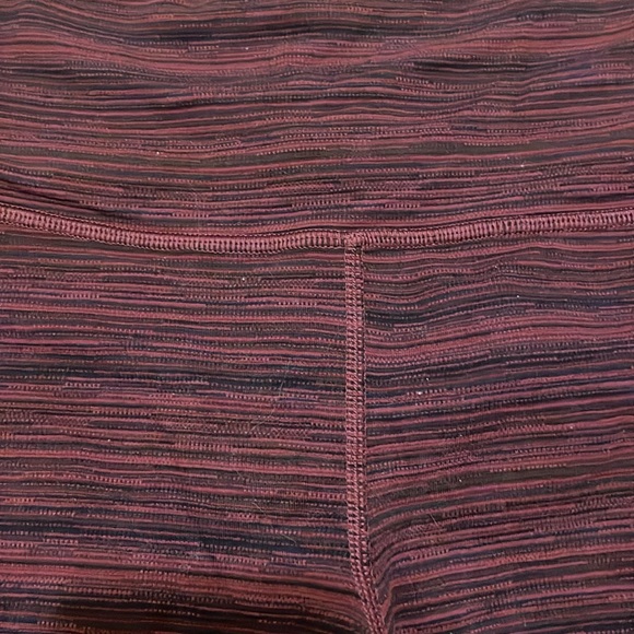 Lululemon size 6 space dye cyber stripe Pink Purple and black leggings - Picture 4 of 6